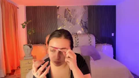 Lady  online show from 06-16-26, 04:04