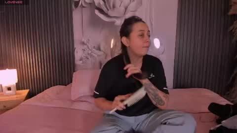 Lady  online show from 07-15-26, 02:50