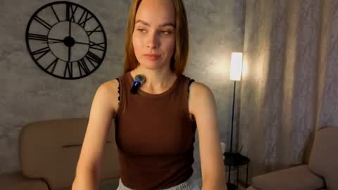 Ella online show from 07-31-26, 04:56