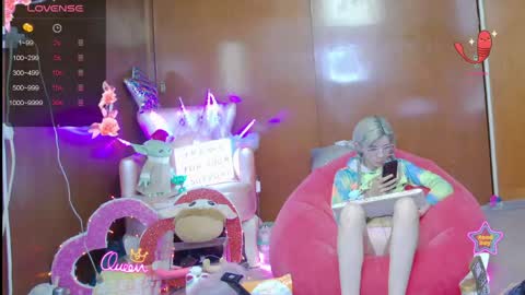 Skinnygirl online show from 05-18-26, 11:10
