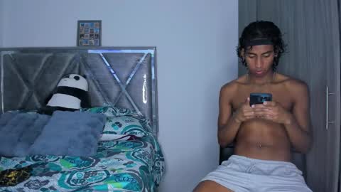 Snapshot of lagosanthos chatting on 11-25-25, 08:42 LagoSantos online show from 11-25-25, 08:42