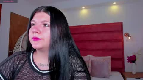 Snapshot of laia_hamilton chatting on 11-06-25, 05:14 laia_hamilton online show from 11-06-25, 05:14