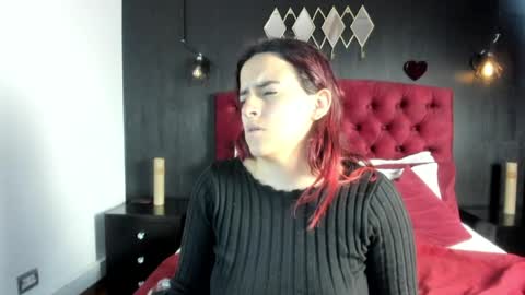 Snapshot of laia_jonees chatting on 06-22-26, 12:13 Laia online show from 06-22-26, 12:13