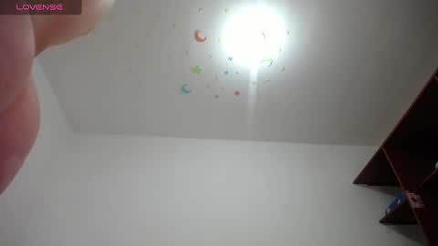 Leila Laly online show from 01-12-25, 01:37