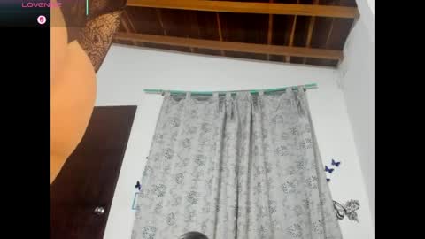 Leila Laly online show from 05-15-26, 03:41