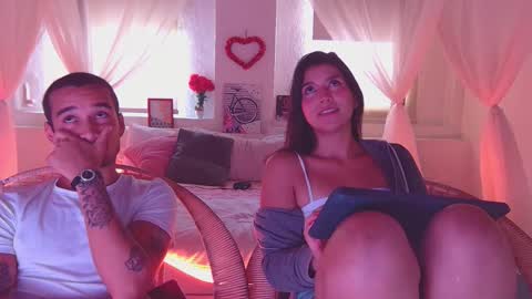 lailaasher online show from 12-19-25, 09:33