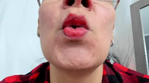 Lailacastillo online show from 06-02-26, 11:45