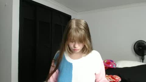 lailacuteee online show from 11-11-25, 03:01