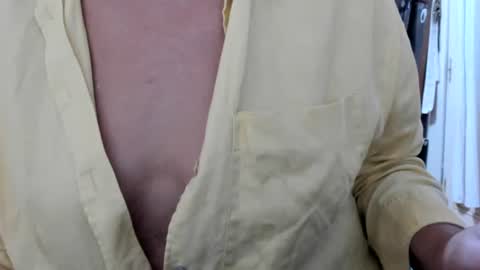 LAILA online show from 04-17-26, 03:04