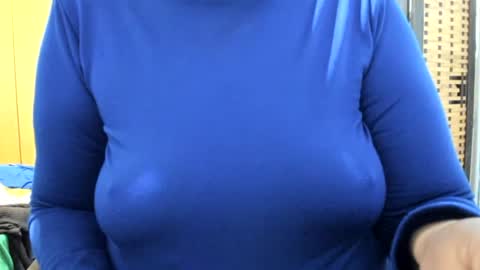 LAILA online show from 06-25-26, 02:10