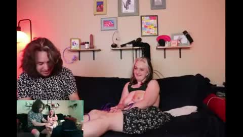Snapshot of laineydarling chatting on 07-06-26, 07:27 Lainey Darling online show from 07-06-26, 07:27