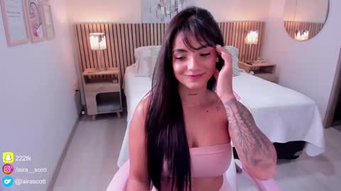 Laira online show from 01-14-25, 09:30