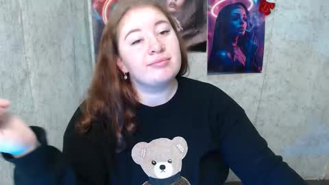 Snapshot of lalaflirt_ chatting on 12-19-25, 07:37 Lala online show from 12-19-25, 07:37