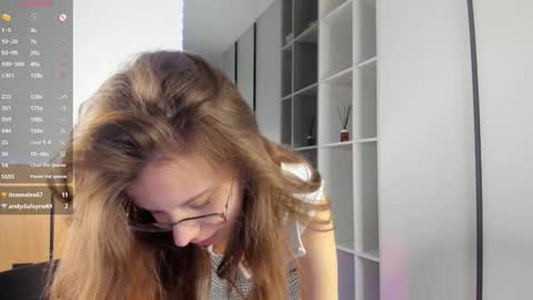 Snapshot of lalajecks chatting on 09-26-25, 08:35 Julia online show from 09-26-25, 08:35