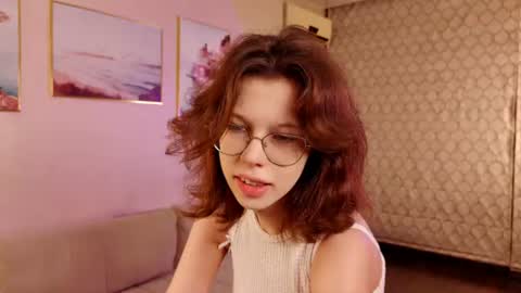 Julia online show from 06-23-26, 08:07