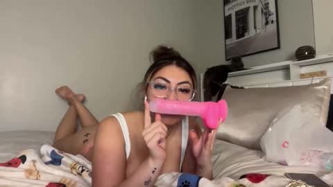 Snapshot of lalaxxo chatting on 03-03-26, 04:51 lalaxxo online show from 03-03-26, 04:51