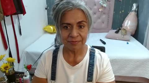 lalisha online show from 05-10-26, 01:55