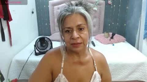 lalisha online show from 06-06-26, 01:00