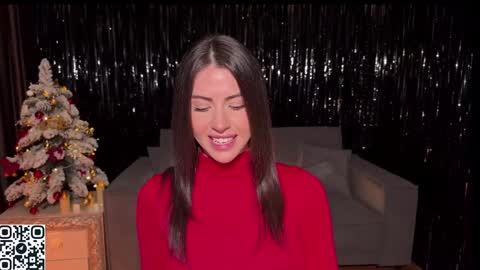 Snapshot of lallebi chatting on 12-26-24, 12:57 Ellina online show from 12-26-24, 12:57