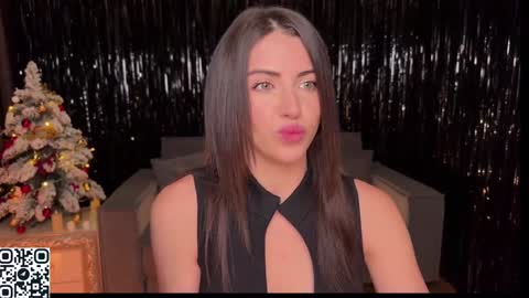 Snapshot of lallebi chatting on 01-02-25, 11:49 Ellina online show from 01-02-25, 11:49