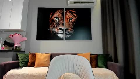 Ellina online show from 11-23-25, 02:28