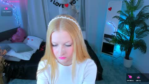Laly online show from 02-16-25, 04:32