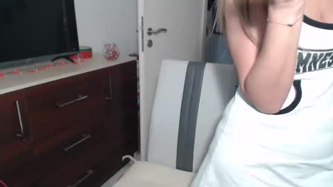 Snapshot of lamadrina006 chatting on 12-02-24, 09:02 LaMadrina006 online show from 12-02-24, 09:02