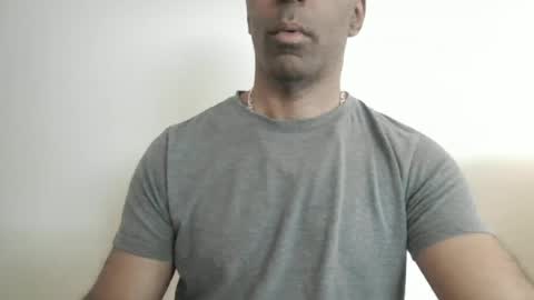 Snapshot of lamanta72hot chatting on 06-17-26, 02:40 lamanta72hot online show from 06-17-26, 02:40