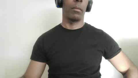 Snapshot of lamanta72hot chatting on 06-18-26, 02:21 lamanta72hot online show from 06-18-26, 02:21