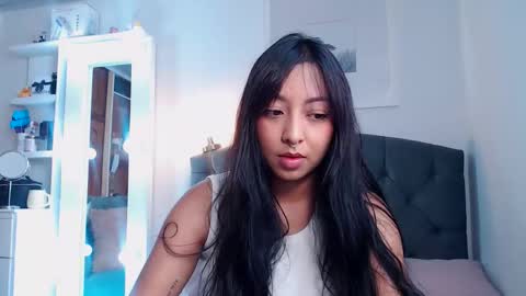 Isabella online show from 11-30-25, 03:05