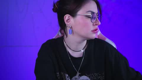 just call me Lana  and her security online show from 02-28-25, 11:03