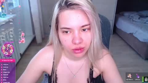 Snapshot of lana__nova chatting on 04-26-26, 05:05 Lana online show from 04-26-26, 05:05