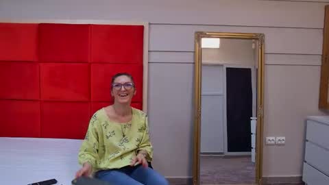 LanaBanner online show from 09-16-25, 07:53