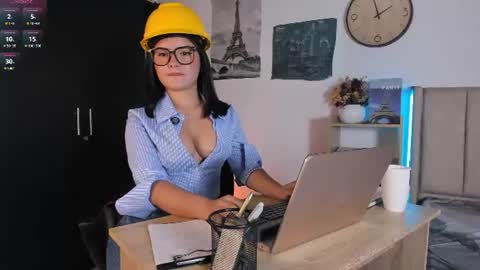 Snapshot of lana_beket_ chatting on 07-16-26, 06:58 Lana online show from 07-16-26, 06:58