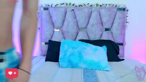 Snapshot of lana_bennett69 chatting on 04-01-26, 10:38 Lana online show from 04-01-26, 10:38
