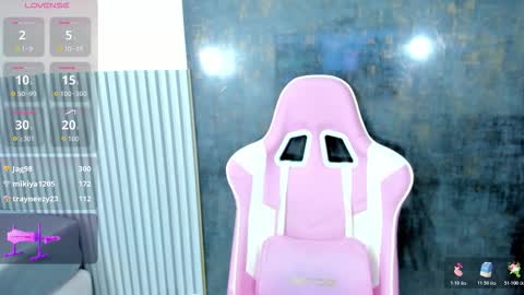 Lana online show from 11-22-25, 07:57