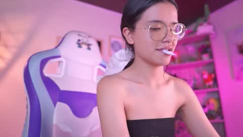 Lana online show from 11-21-25, 02:21