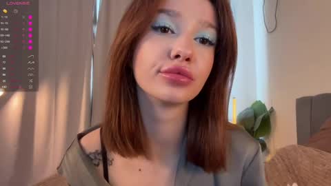 Snapshot of lana_vee chatting on 04-30-26, 12:22 Cleo online show from 04-30-26, 12:22