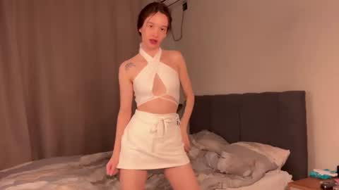 Snapshot of lana_vee chatting on 06-11-26, 04:27 Cleo online show from 06-11-26, 04:27
