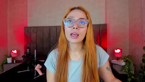 Lana online show from 10-19-25, 05:08