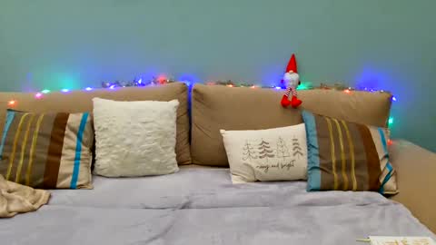 Snapshot of lanaangeldream chatting on 12-24-24, 10:06 Lana online show from 12-24-24, 10:06