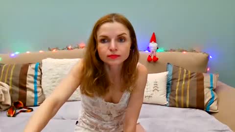 Snapshot of lanaangeldream chatting on 12-26-24, 06:52 Lana online show from 12-26-24, 06:52