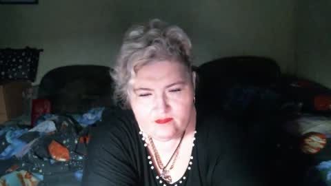 lanacat555 online show from 10-11-25, 11:03