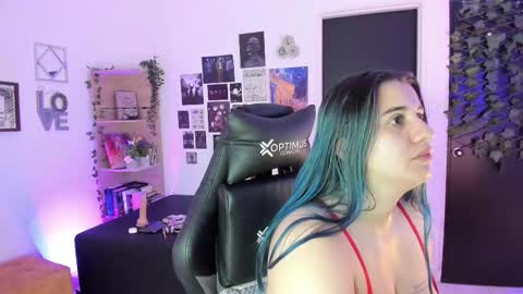 lanaherondale_ online show from 11-22-25, 09:08