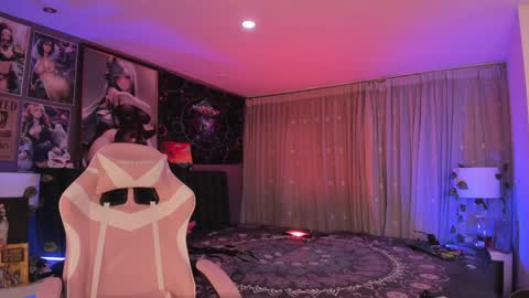 Snapshot of lanakyutt chatting on 01-17-25, 11:51 L A N A online show from 01-17-25, 11:51