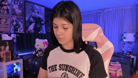 Snapshot of lanakyutt chatting on 01-19-25, 12:28 L A N A online show from 01-19-25, 12:28