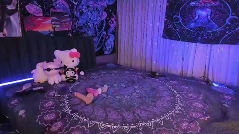 Snapshot of lanakyutt chatting on 02-14-25, 08:42 L A N A online show from 02-14-25, 08:42