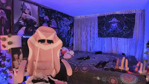 Snapshot of lanakyutt chatting on 03-08-25, 10:13 L A N A online show from 03-08-25, 10:13