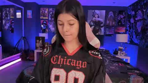 Snapshot of lanakyutt chatting on 09-25-25, 07:06 L A N A online show from 09-25-25, 07:06