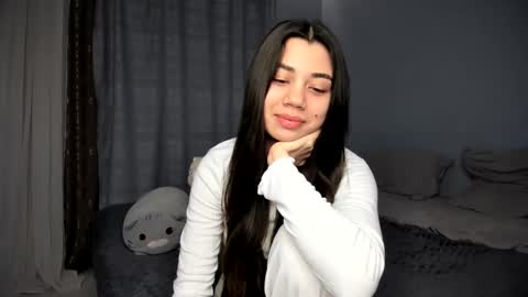 Lana online show from 05-19-26, 10:16